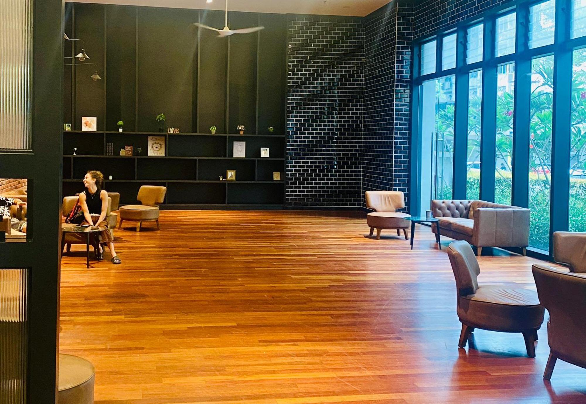 Apartment Chamber By *